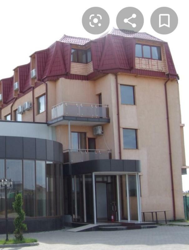 Plaisir Hotel Ploiesti Exterior photo